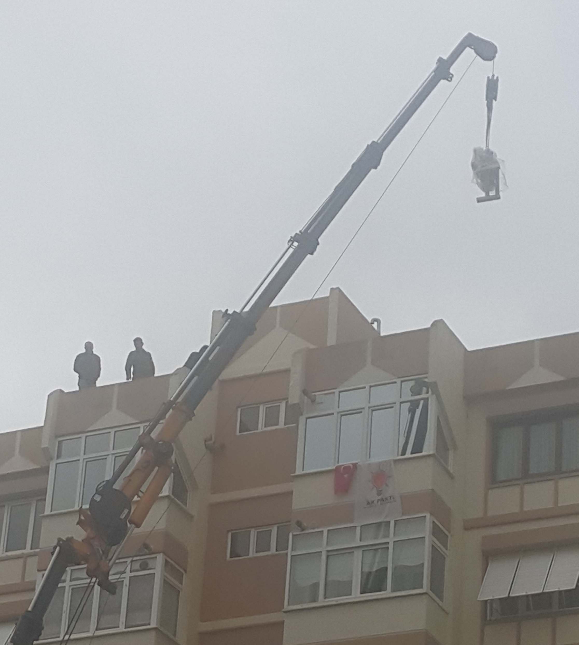 ASANSÖRLERİMİZ YENİLENİYOR FARKINDA MISINIZ?